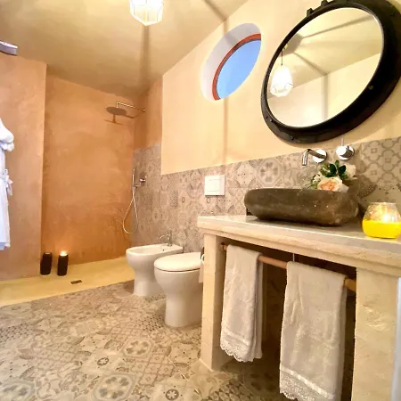 Ca Strignano Suite, Typical House 度假居